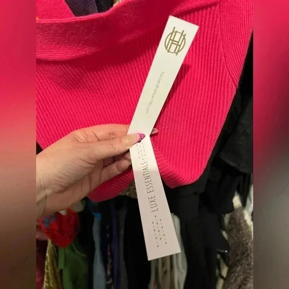 NWT House of Harlow 1960 HOT Pink Crop Top - Perfect for Barbiecore Fashion! - Picture 4 of 16